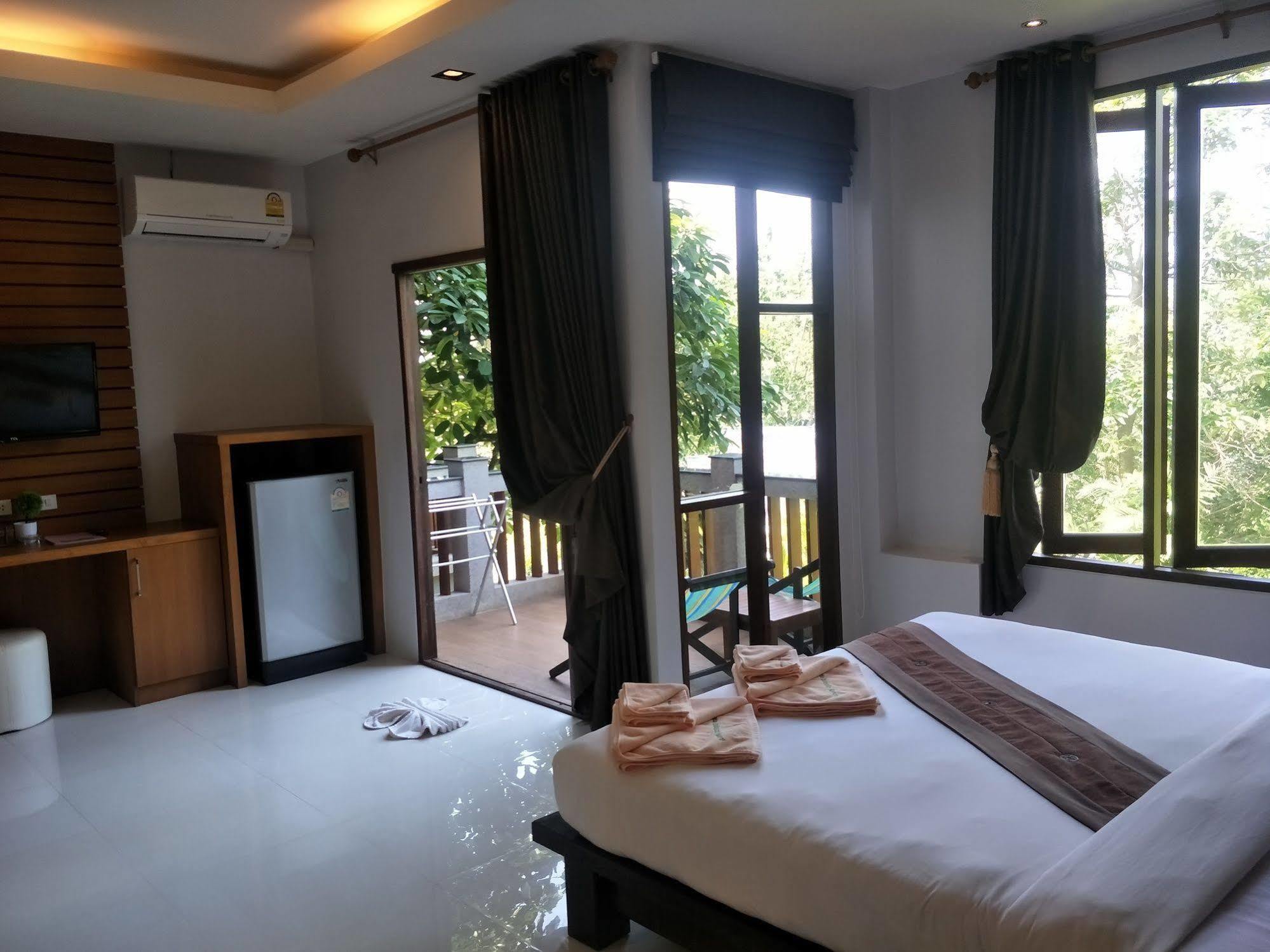 Lanta Intanin Resort - Sha Extra Plus Ко-Ланта Екстер'єр фото