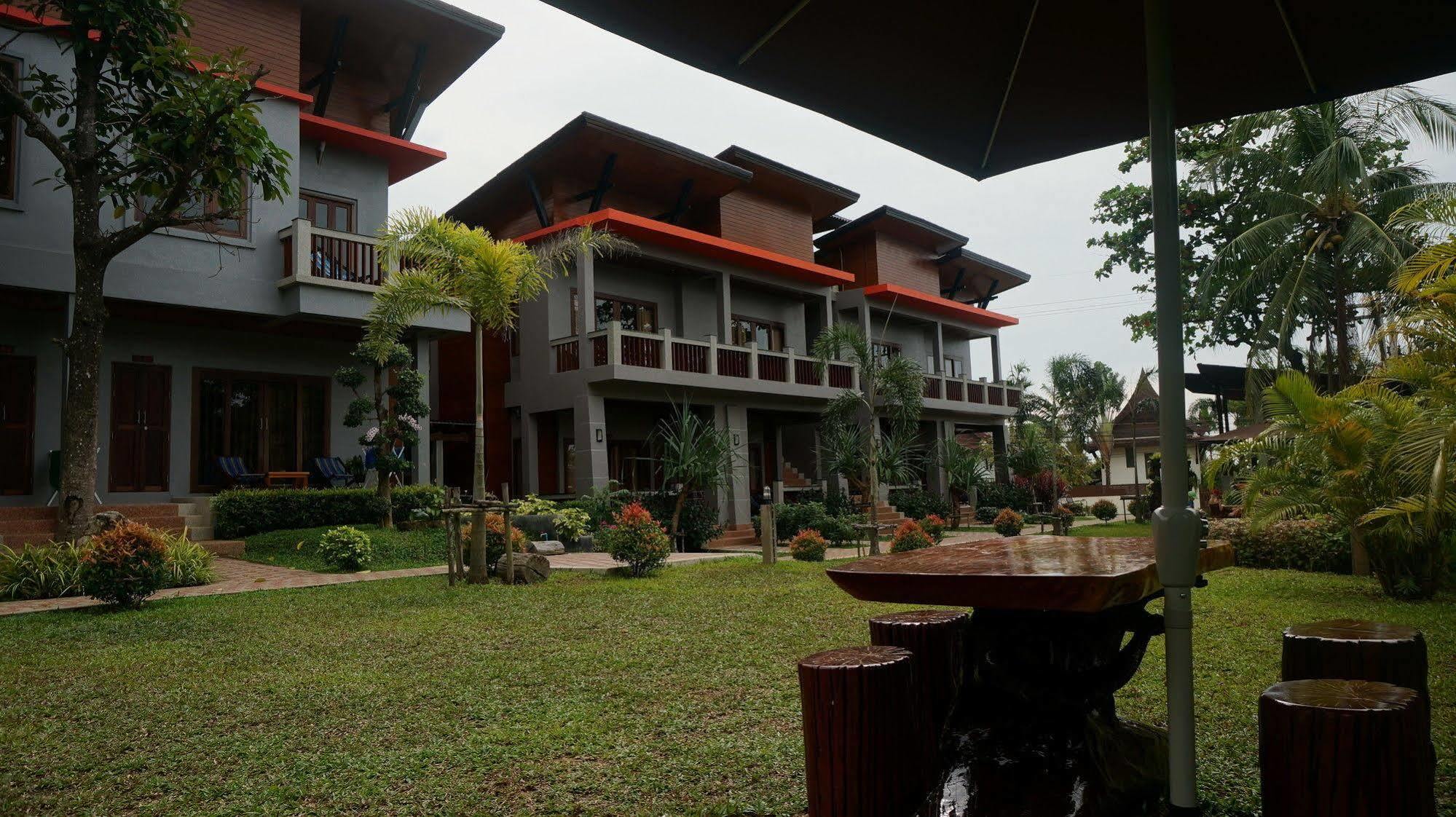 Lanta Intanin Resort - Sha Extra Plus Ко-Ланта Екстер'єр фото