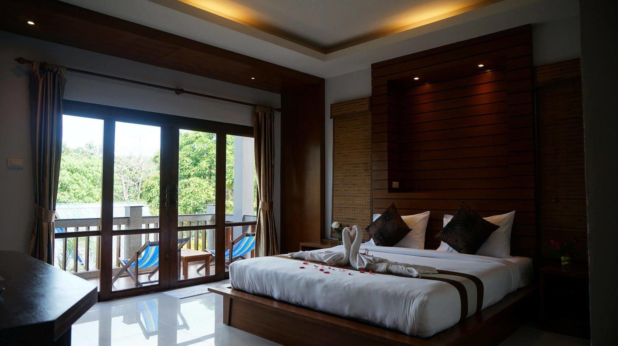 Lanta Intanin Resort - Sha Extra Plus Ко-Ланта Екстер'єр фото